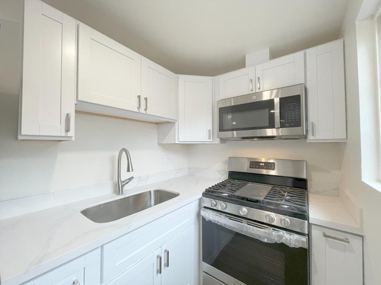 Detail Gallery Image 5 of 6 For 1758 5th St #STUDIO,  Livermore,  CA 94550 - 0 Beds | 1 Baths