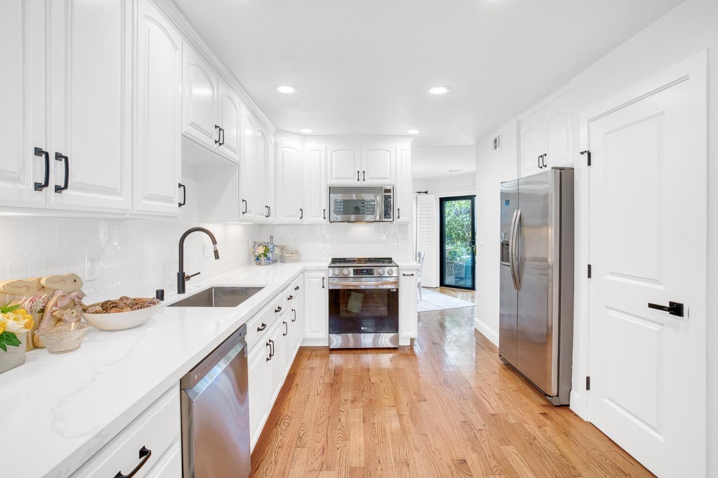 Photo #8: ML82036445 Listing: Photo #8