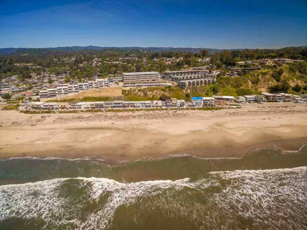 Detail Gallery Image 24 of 25 For 240 Rio Del Mar Blvd #O,  Aptos,  CA 95003 - 3 Beds | 2 Baths