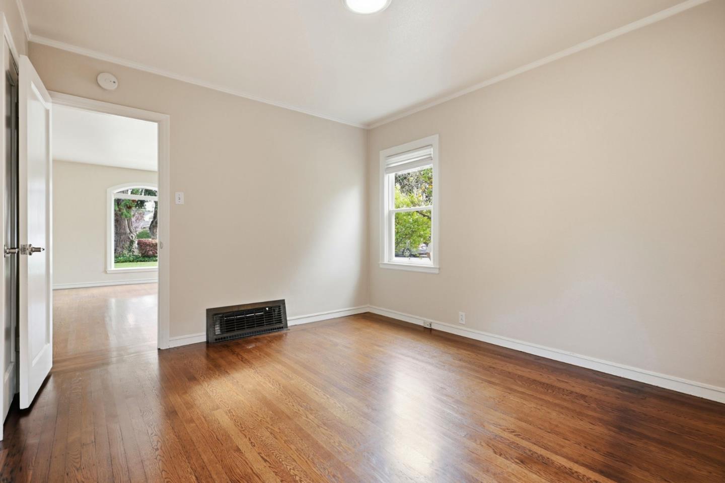 Detail Gallery Image 22 of 57 For 728 Laurel Ave, Burlingame,  CA 94010 - – Beds | – Baths