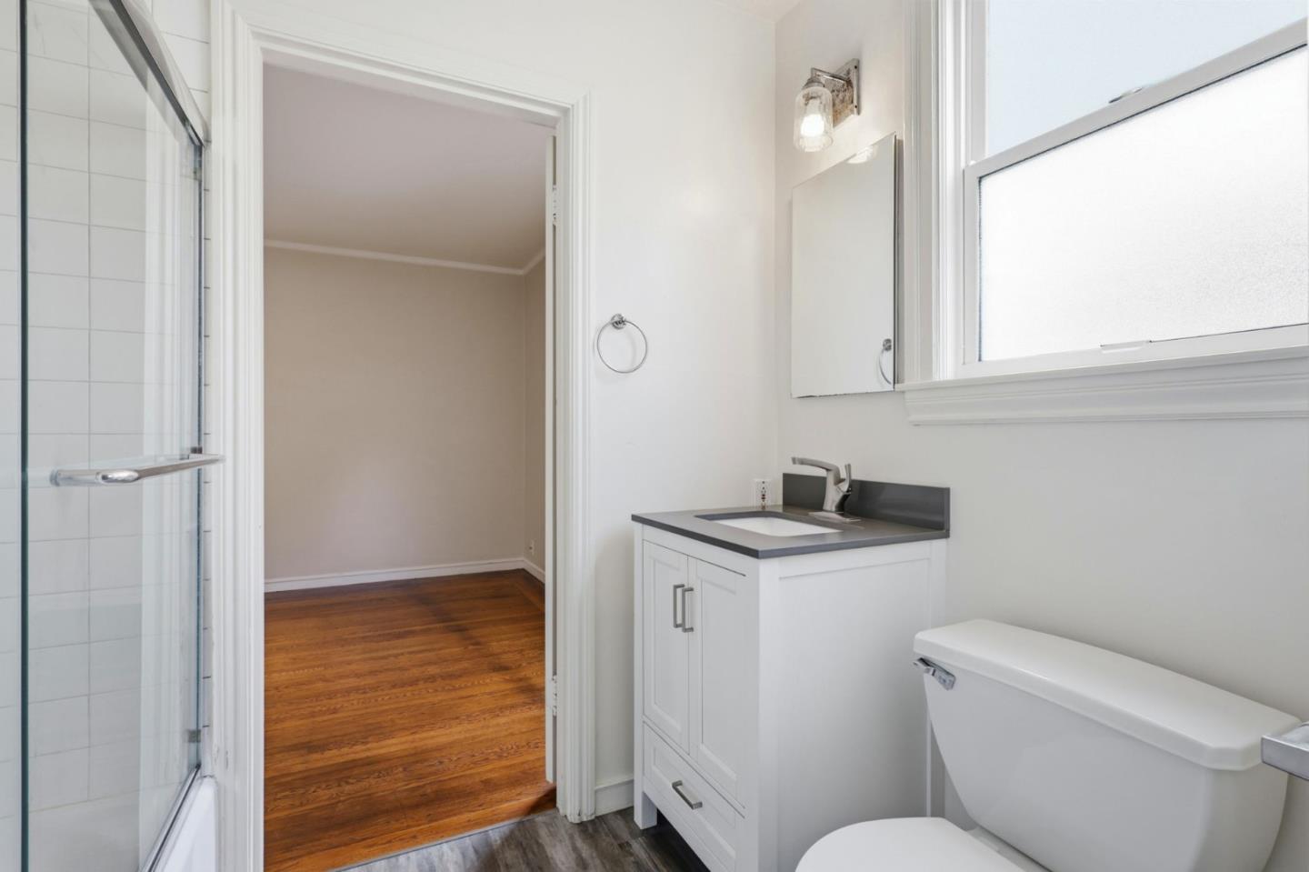 Detail Gallery Image 28 of 57 For 728 Laurel Ave, Burlingame,  CA 94010 - – Beds | – Baths