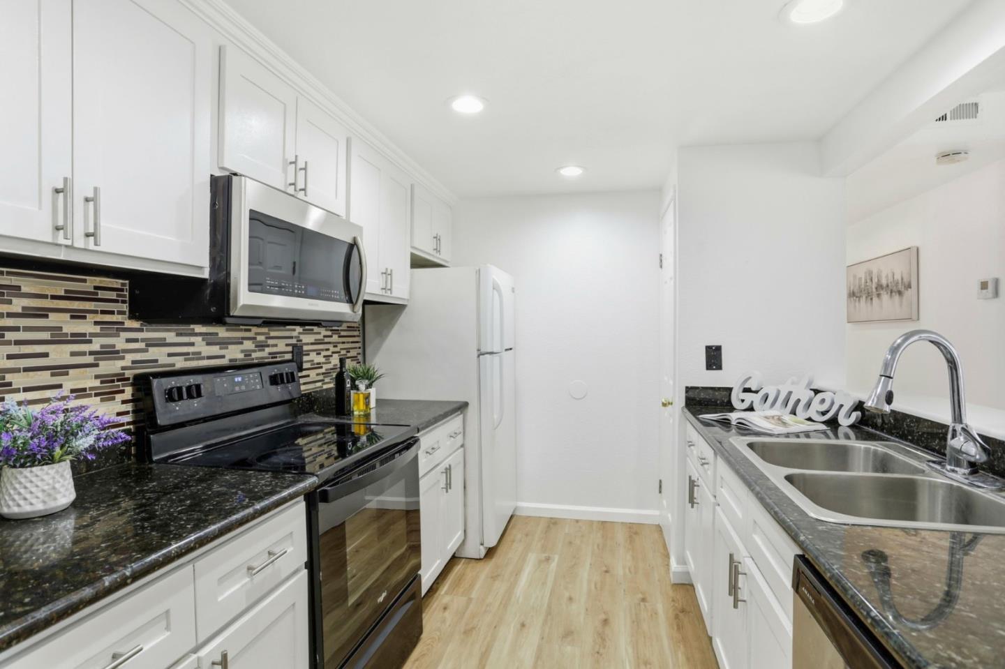 Detail Gallery Image 11 of 36 For 3819 7 Trees Blvd #303,  San Jose,  CA 95111 - 2 Beds | 2 Baths