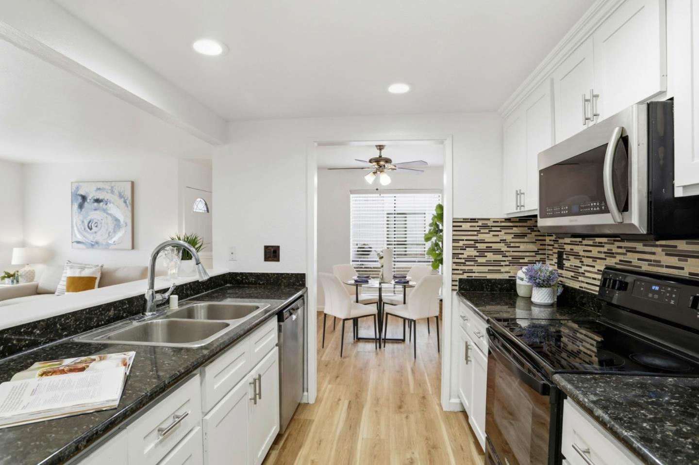 Detail Gallery Image 12 of 36 For 3819 7 Trees Blvd #303,  San Jose,  CA 95111 - 2 Beds | 2 Baths