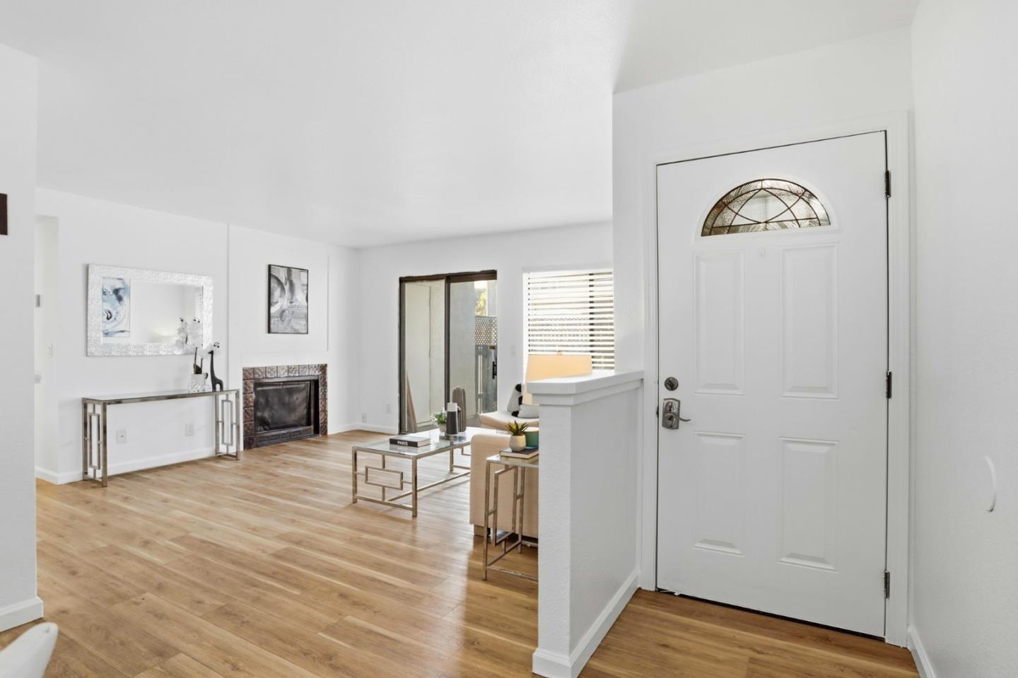 Detail Gallery Image 6 of 36 For 3819 7 Trees Blvd #303,  San Jose,  CA 95111 - 2 Beds | 2 Baths