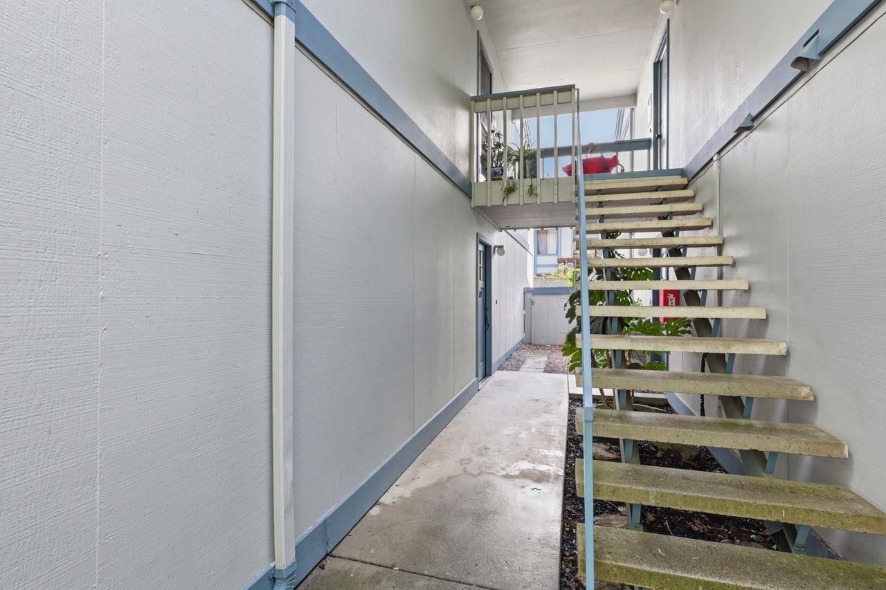 Detail Gallery Image 3 of 25 For 1925 46th Ave #169,  Capitola,  CA 95010 - 2 Beds | 1/1 Baths