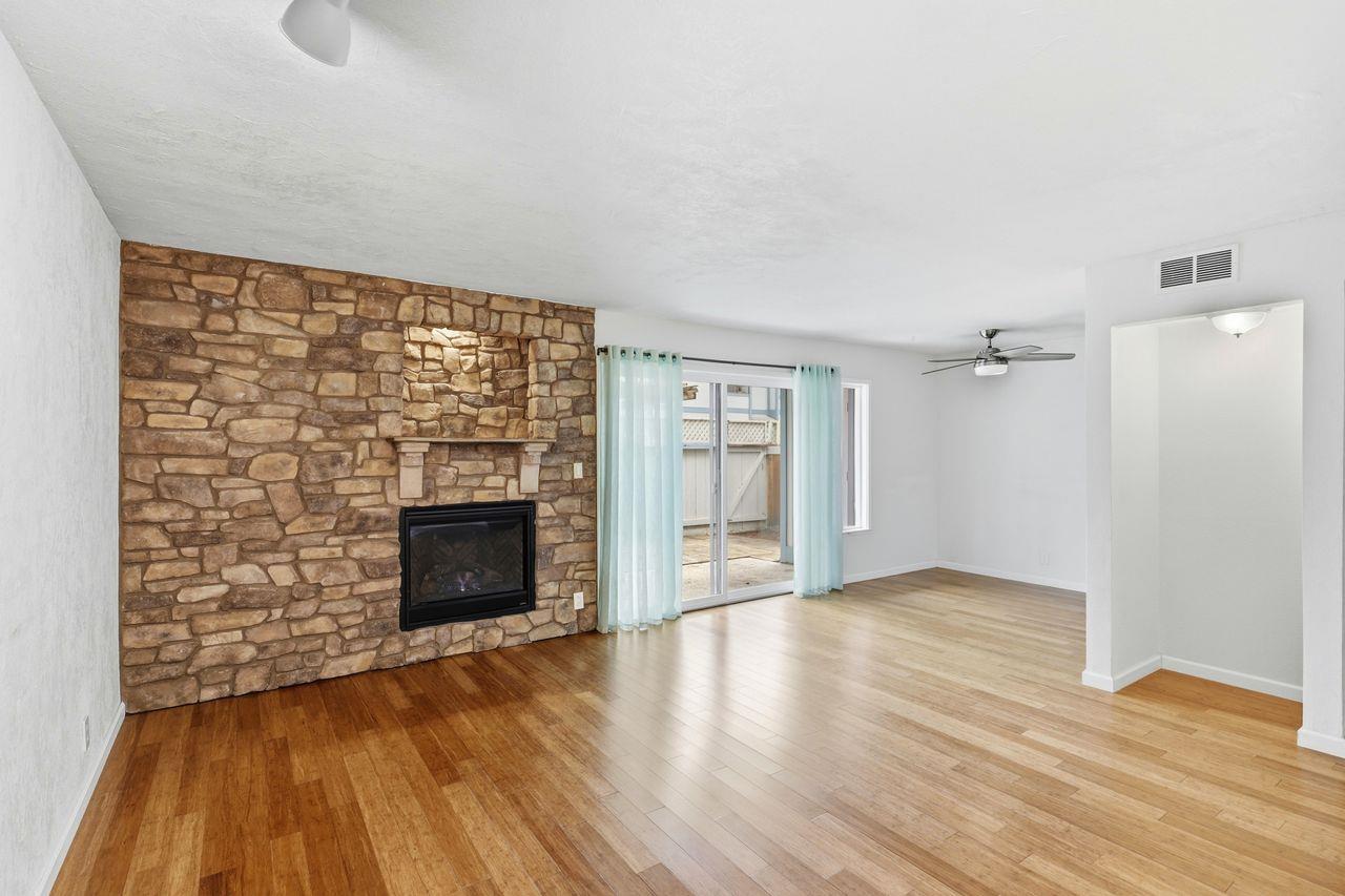 Detail Gallery Image 5 of 25 For 1925 46th Ave #169,  Capitola,  CA 95010 - 2 Beds | 1/1 Baths