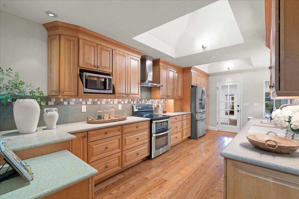 Detail Gallery Image 12 of 52 For 1607 Grace Ave, San Jose,  CA 95125 - 4 Beds | 2 Baths