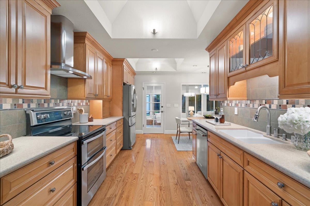 Detail Gallery Image 13 of 52 For 1607 Grace Ave, San Jose,  CA 95125 - 4 Beds | 2 Baths