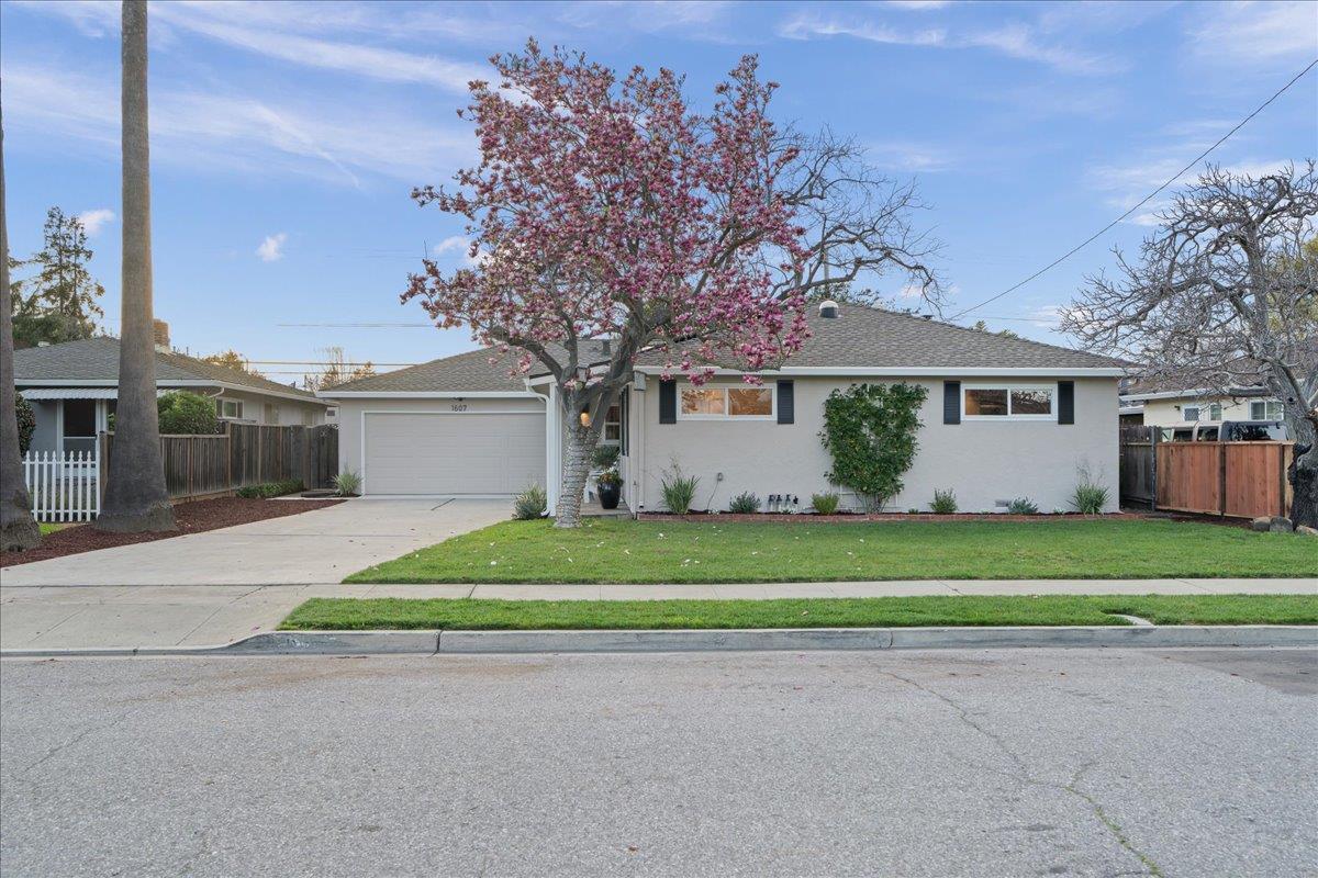 Detail Gallery Image 2 of 52 For 1607 Grace Ave, San Jose,  CA 95125 - 4 Beds | 2 Baths