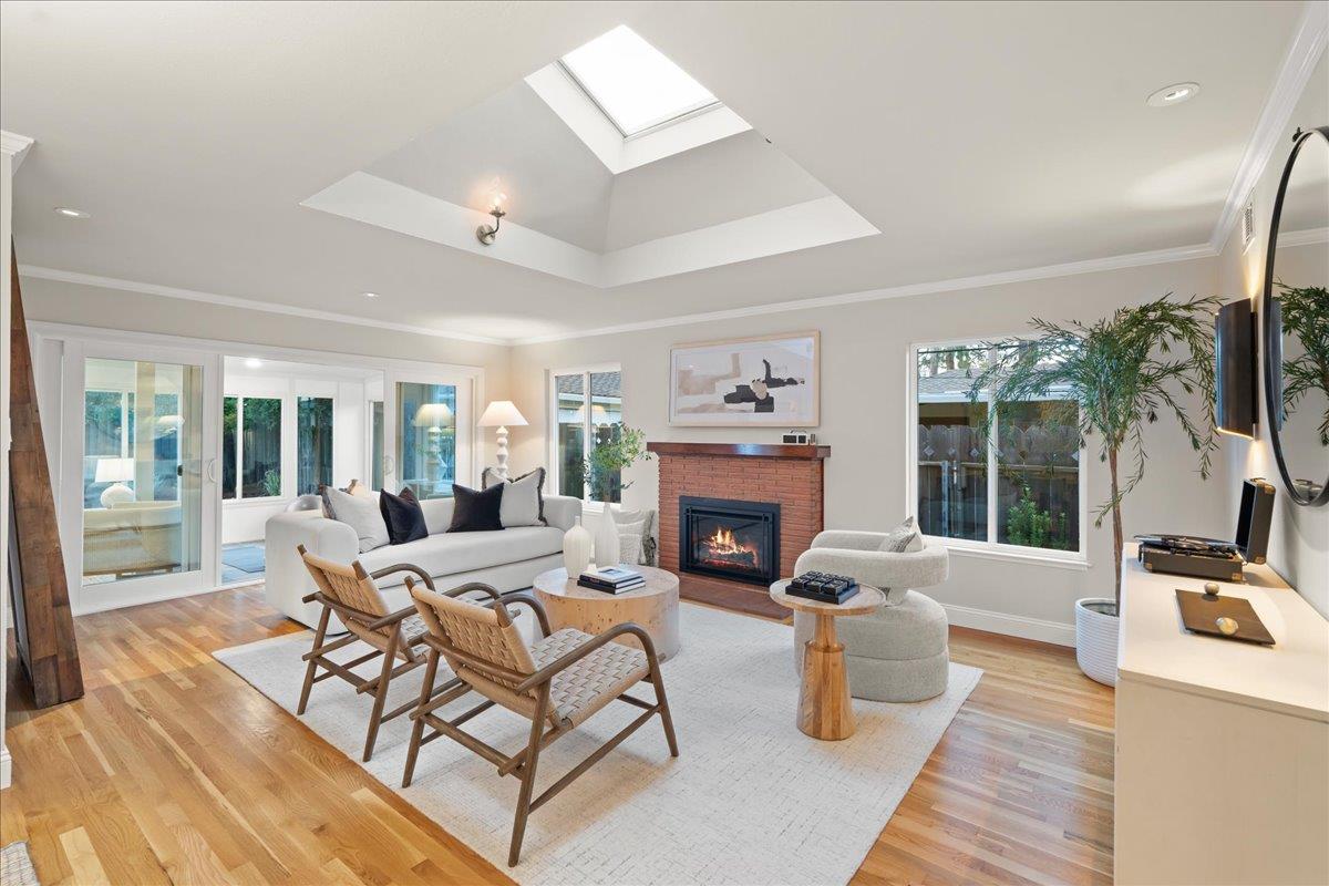 Detail Gallery Image 8 of 52 For 1607 Grace Ave, San Jose,  CA 95125 - 4 Beds | 2 Baths