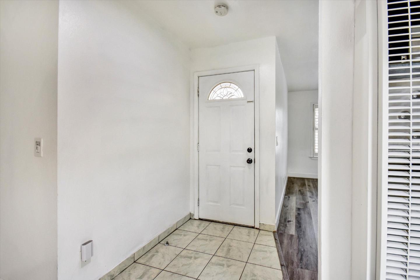 Detail Gallery Image 3 of 25 For 1262 Turtlerock Dr, San Jose,  CA 95122 - 4 Beds | 2 Baths