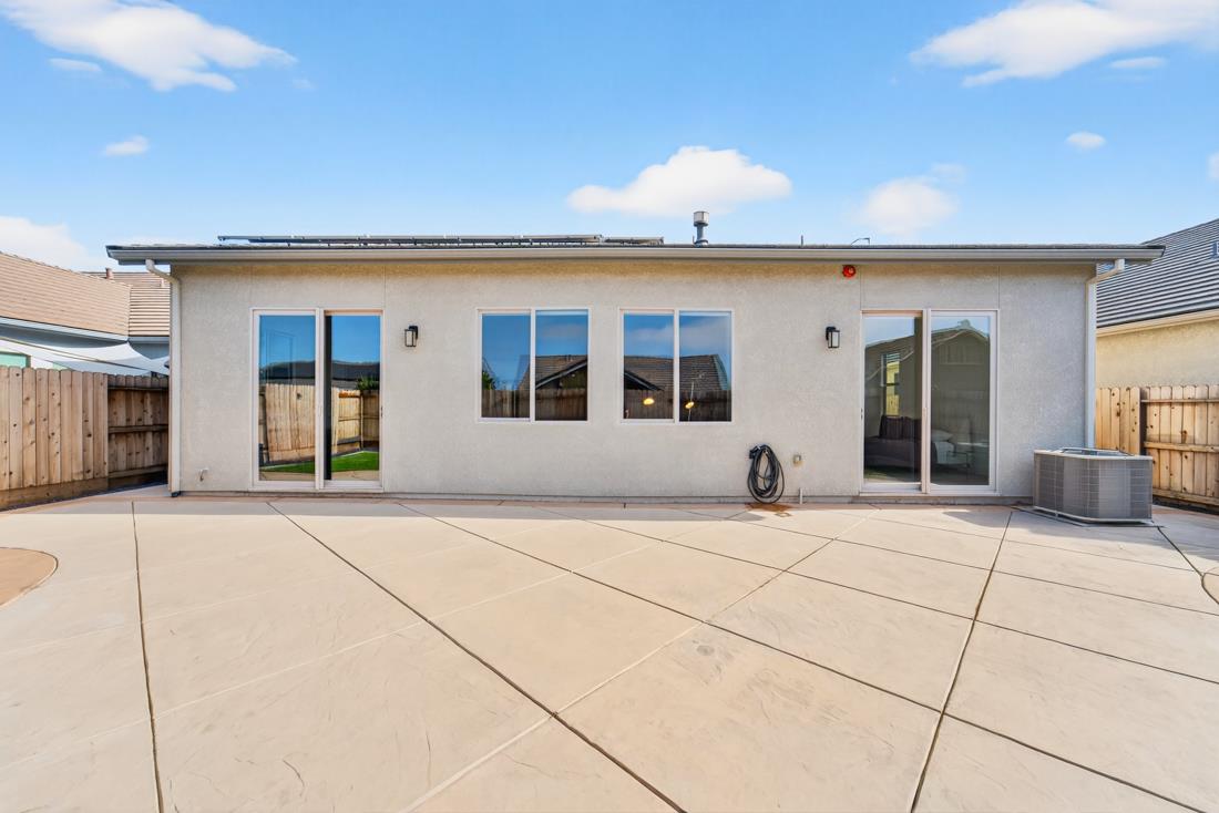 Detail Gallery Image 39 of 47 For 1650 Clover Ct, Hollister,  CA 95023 - 3 Beds | 2/1 Baths