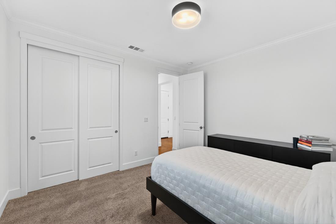 Detail Gallery Image 7 of 47 For 1650 Clover Ct, Hollister,  CA 95023 - 3 Beds | 2/1 Baths