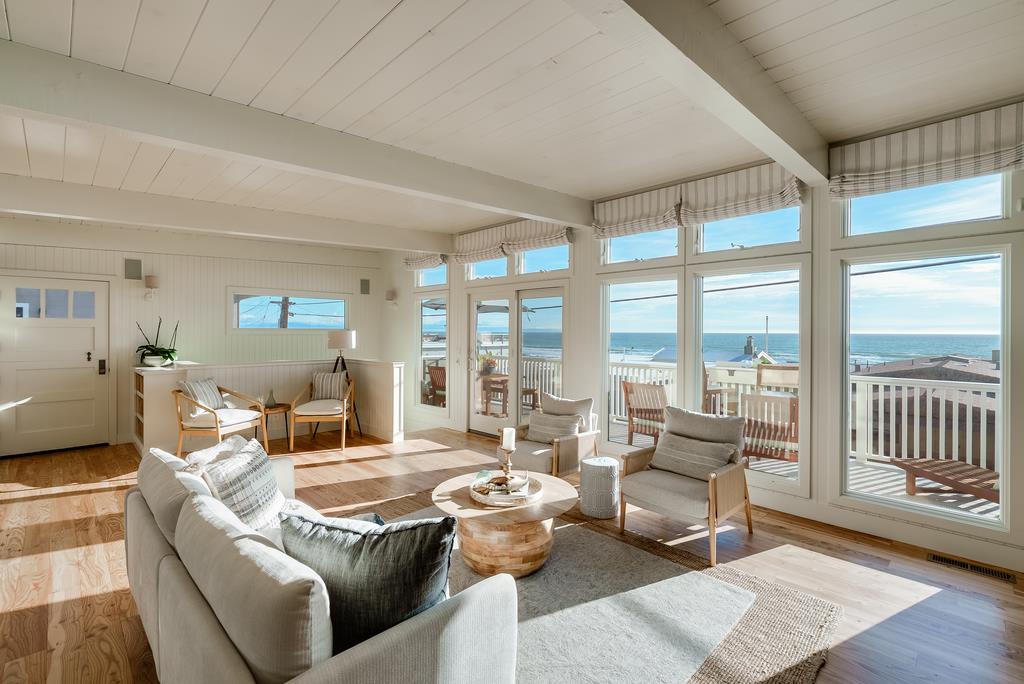 Detail Gallery Image 5 of 53 For 621 Beach Dr, Aptos,  CA 95003 - 4 Beds | 2 Baths