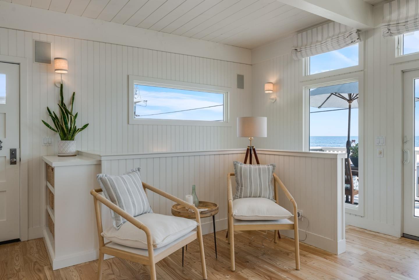 Detail Gallery Image 9 of 53 For 621 Beach Dr, Aptos,  CA 95003 - 4 Beds | 2 Baths