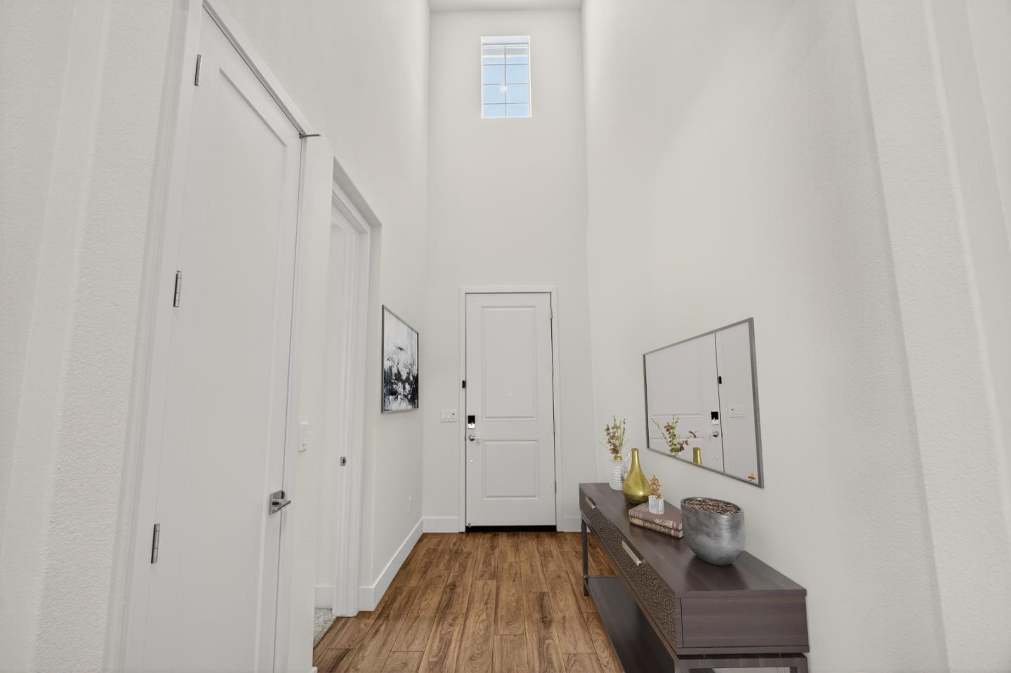 Detail Gallery Image 6 of 66 For 6640 Silverleaf Ct, Tracy,  CA 95377 - 5 Beds | 3/1 Baths