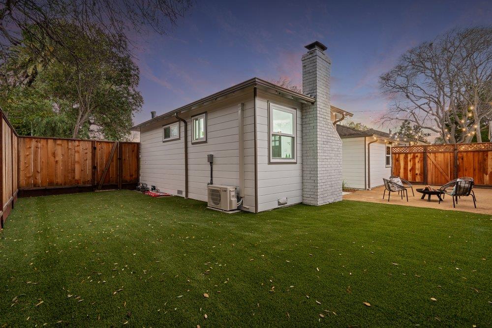 Detail Gallery Image 26 of 41 For 576 Green Manor Ct, Palo Alto,  CA 94301 - – Beds | – Baths