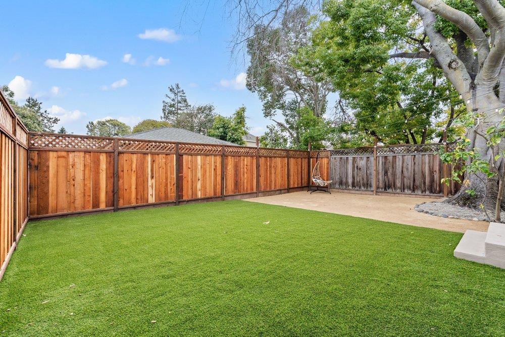 Detail Gallery Image 30 of 41 For 576 Green Manor Ct, Palo Alto,  CA 94301 - – Beds | – Baths