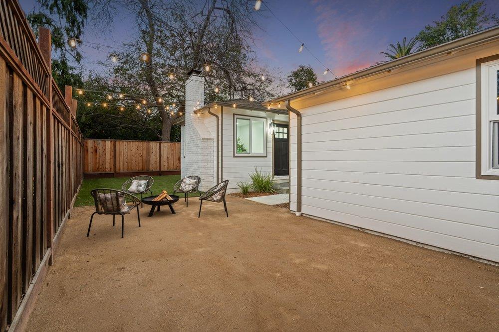 Detail Gallery Image 36 of 41 For 576 Green Manor Ct, Palo Alto,  CA 94301 - – Beds | – Baths