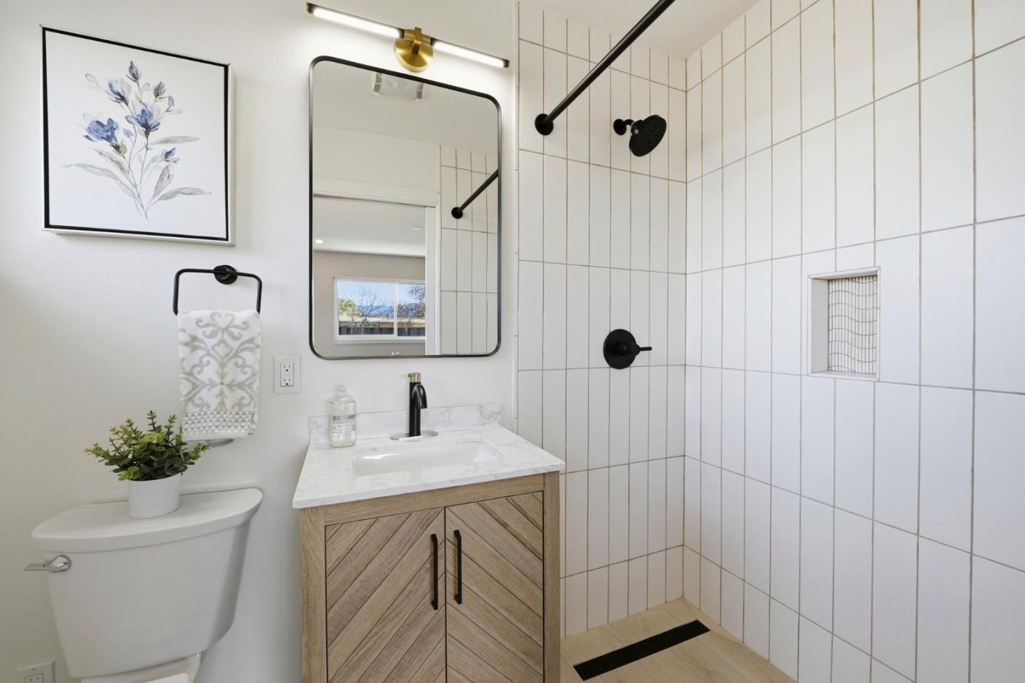 Detail Gallery Image 11 of 24 For 1115 Holmes Ave, Campbell,  CA 95008 - 3 Beds | 2 Baths