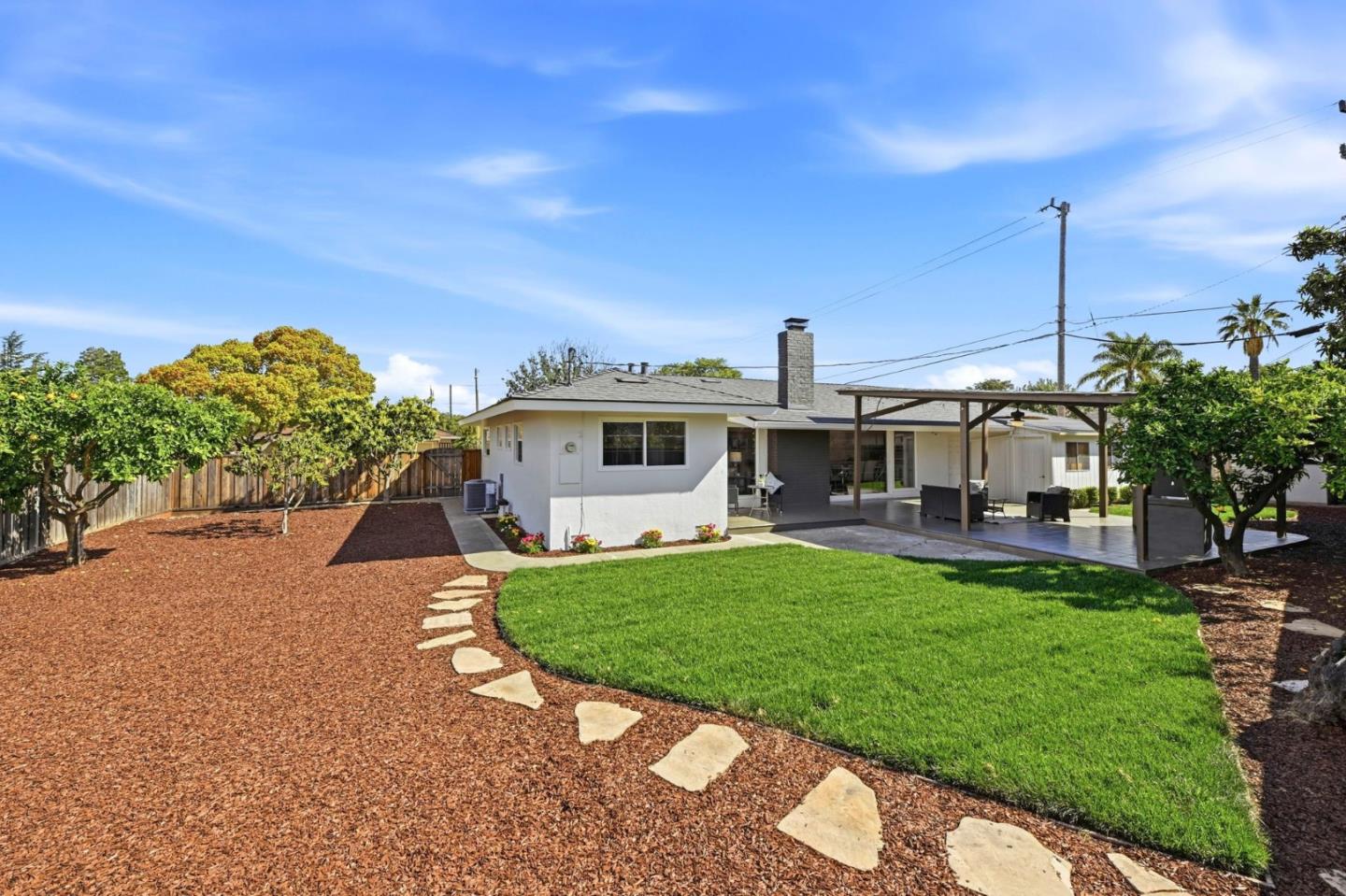 Detail Gallery Image 21 of 24 For 1115 Holmes Ave, Campbell,  CA 95008 - 3 Beds | 2 Baths