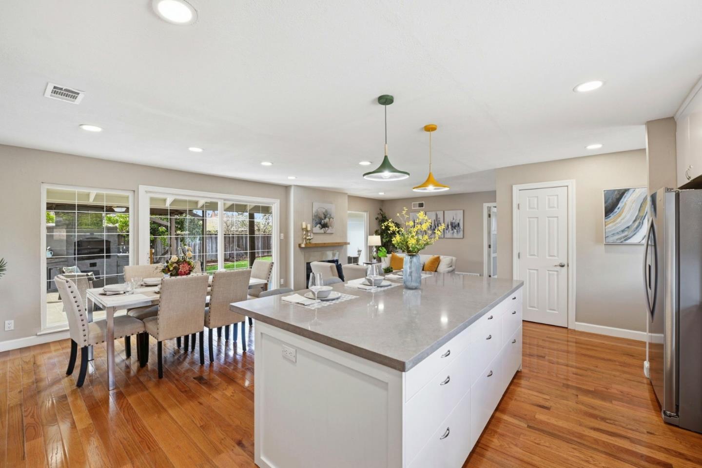 Detail Gallery Image 7 of 24 For 1115 Holmes Ave, Campbell,  CA 95008 - 3 Beds | 2 Baths