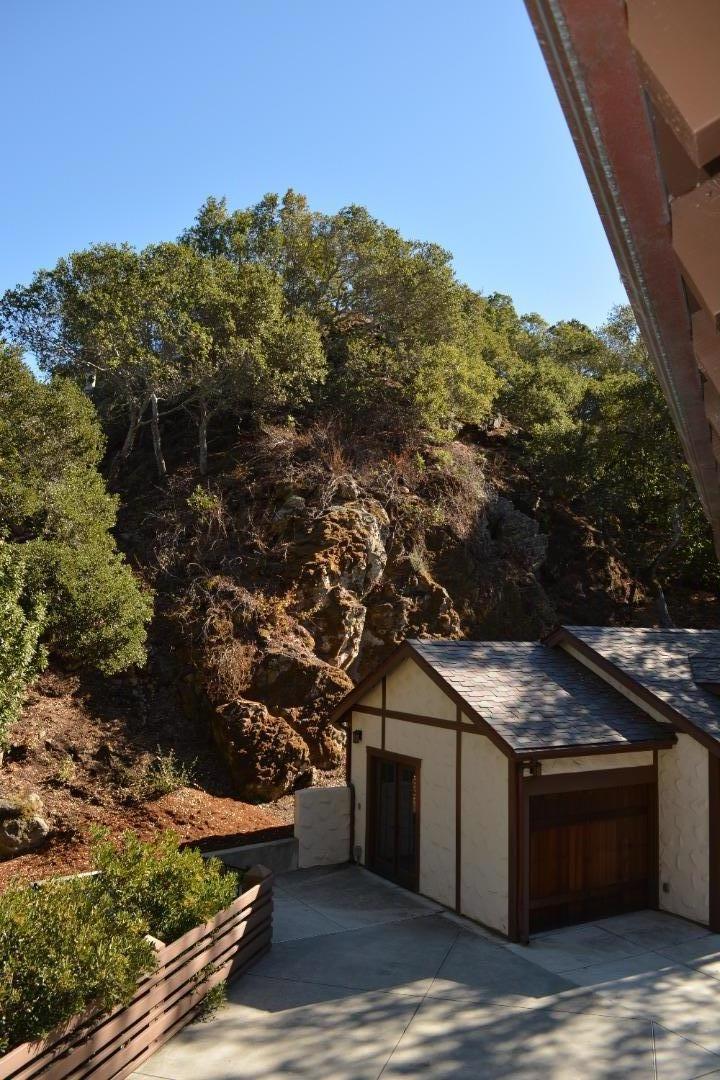 Detail Gallery Image 6 of 37 For 3035 Canyon Rd, Burlingame,  CA 94010 - 5 Beds | 4 Baths