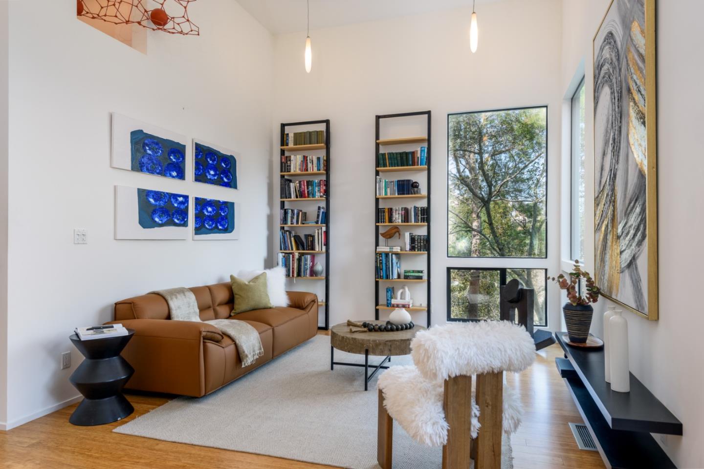 Detail Gallery Image 10 of 24 For 239 Manor Dr, San Carlos,  CA 94070 - 2 Beds | 2 Baths