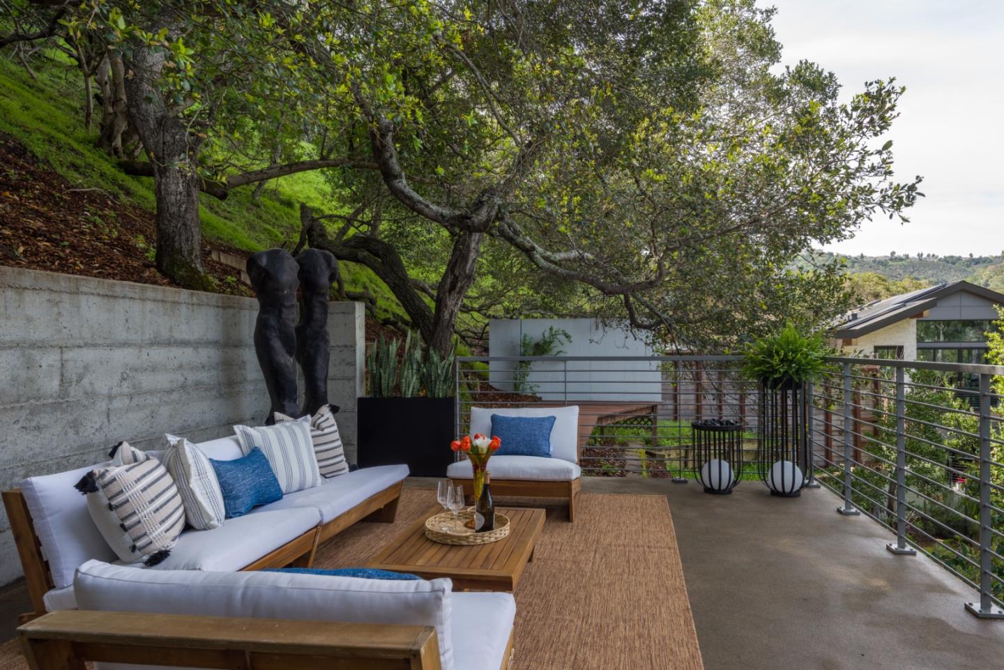 Detail Gallery Image 18 of 24 For 239 Manor Dr, San Carlos,  CA 94070 - 2 Beds | 2 Baths