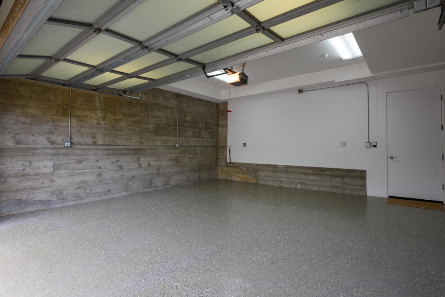 Detail Gallery Image 21 of 24 For 239 Manor Dr, San Carlos,  CA 94070 - 2 Beds | 2 Baths