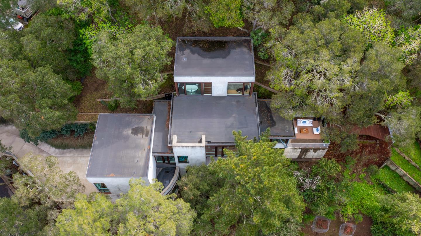 Detail Gallery Image 23 of 24 For 239 Manor Dr, San Carlos,  CA 94070 - 2 Beds | 2 Baths