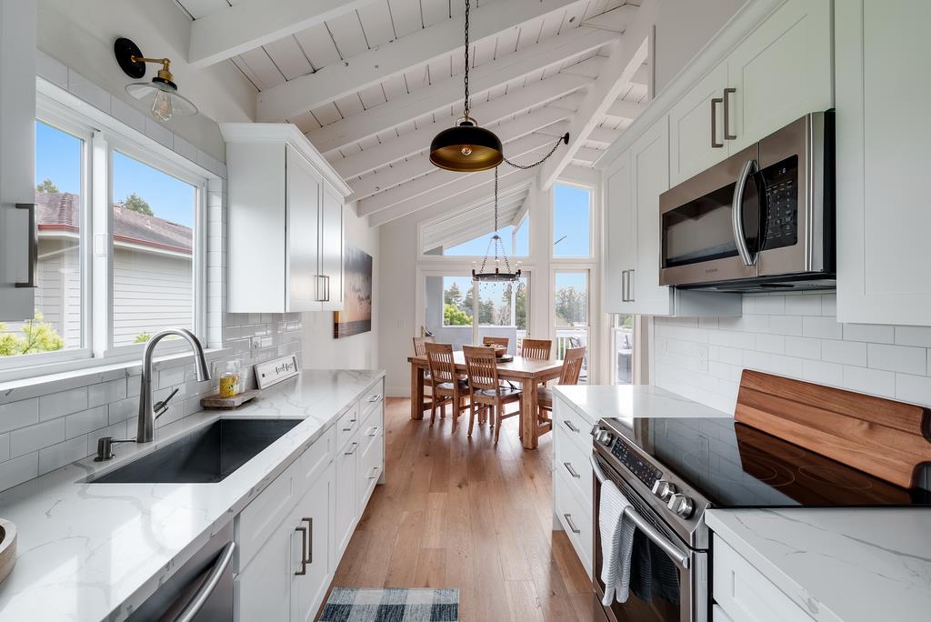 Detail Gallery Image 16 of 50 For 600 Saint Andrews Dr, Aptos,  CA 95003 - 4 Beds | 3/1 Baths