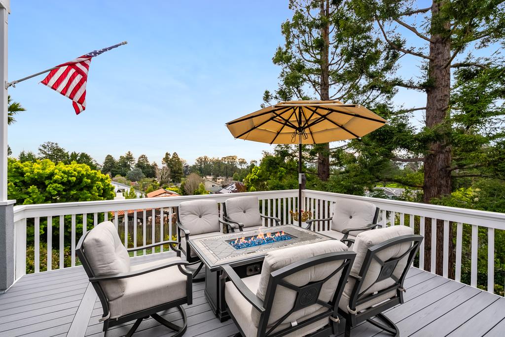 Detail Gallery Image 21 of 50 For 600 Saint Andrews Dr, Aptos,  CA 95003 - 4 Beds | 3/1 Baths