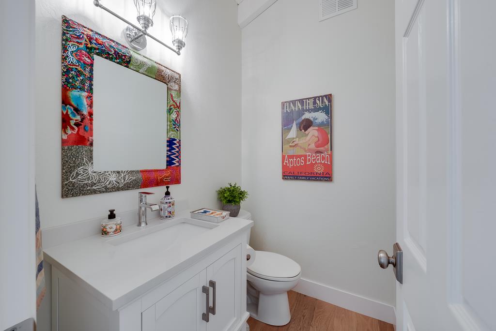 Detail Gallery Image 32 of 50 For 600 Saint Andrews Dr, Aptos,  CA 95003 - 4 Beds | 3/1 Baths