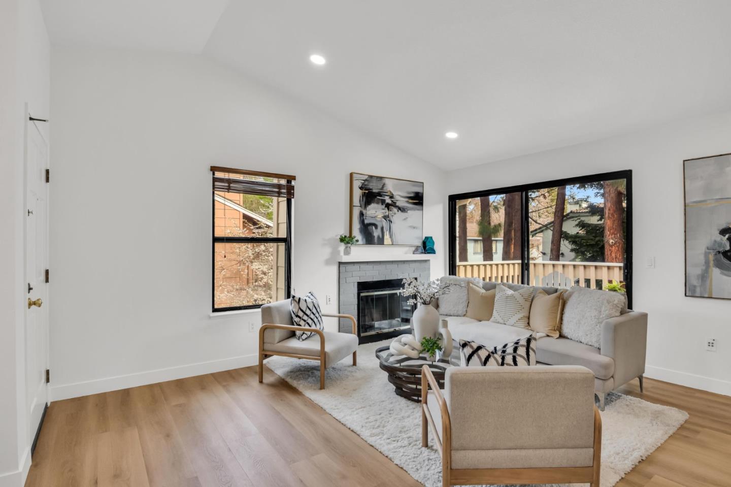 Detail Gallery Image 4 of 30 For 34631 Pueblo Ter, Fremont,  CA 94555 - 2 Beds | 2 Baths