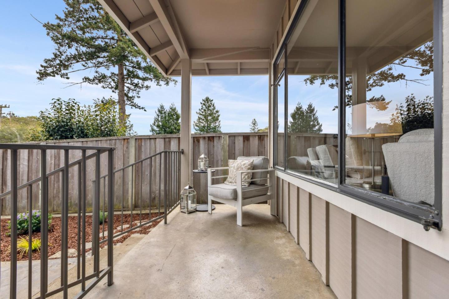 Detail Gallery Image 3 of 43 For 602 Alameda De Las Pulgas, Belmont,  CA 94002 - 3 Beds | 2 Baths