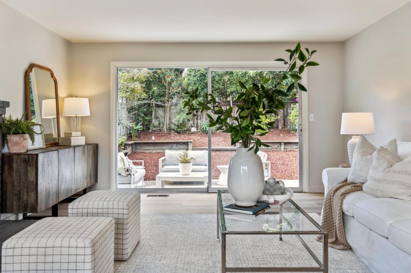 Detail Gallery Image 6 of 43 For 602 Alameda De Las Pulgas, Belmont,  CA 94002 - 3 Beds | 2 Baths