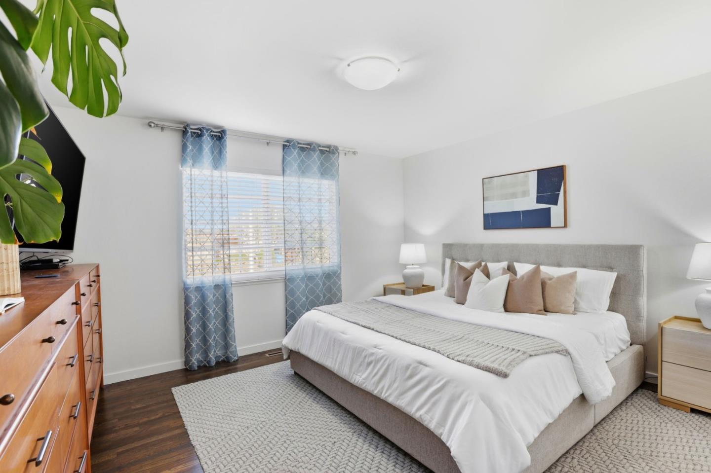 Detail Gallery Image 13 of 35 For 2741 Oakmont Dr, San Bruno,  CA 94066 - 4 Beds | 2 Baths