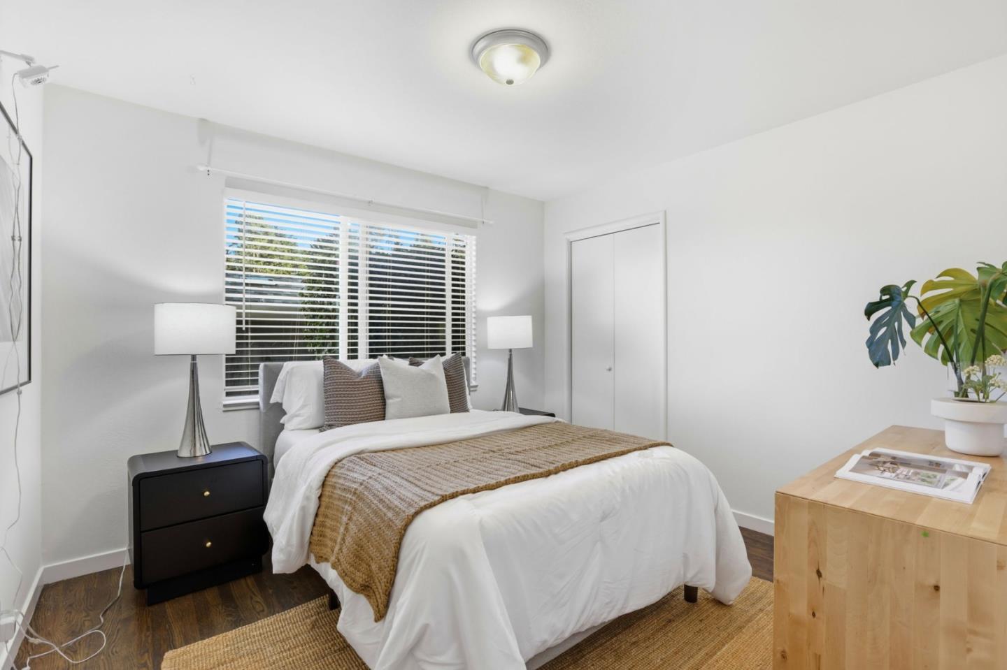 Detail Gallery Image 16 of 35 For 2741 Oakmont Dr, San Bruno,  CA 94066 - 4 Beds | 2 Baths