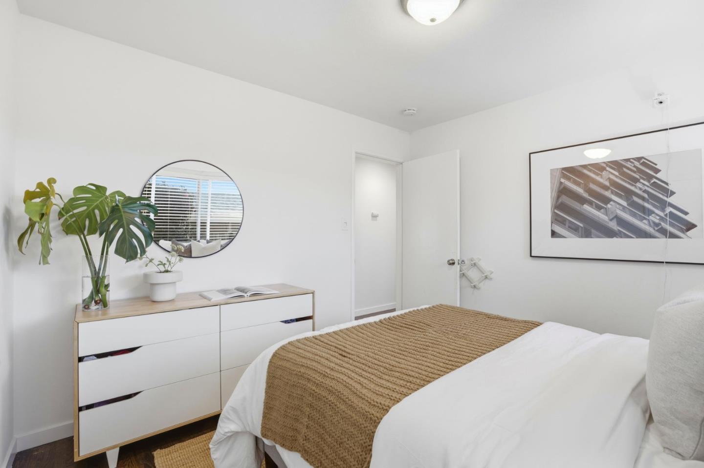 Detail Gallery Image 17 of 35 For 2741 Oakmont Dr, San Bruno,  CA 94066 - 4 Beds | 2 Baths