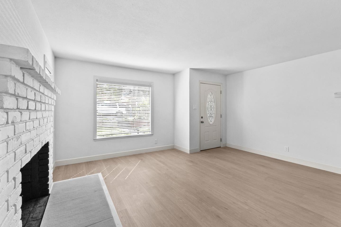 Detail Gallery Image 16 of 103 For 2363 Pleasant Acres Dr, San Jose,  CA 95148 - 3 Beds | 2 Baths