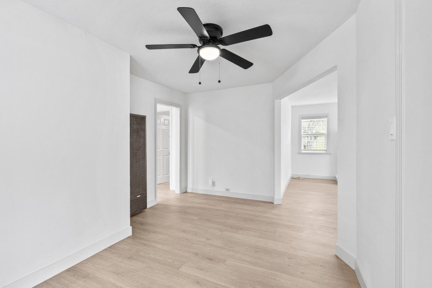 Detail Gallery Image 19 of 103 For 2363 Pleasant Acres Dr, San Jose,  CA 95148 - 3 Beds | 2 Baths