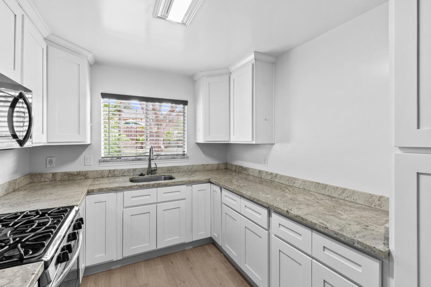 Detail Gallery Image 22 of 103 For 2363 Pleasant Acres Dr, San Jose,  CA 95148 - 3 Beds | 2 Baths