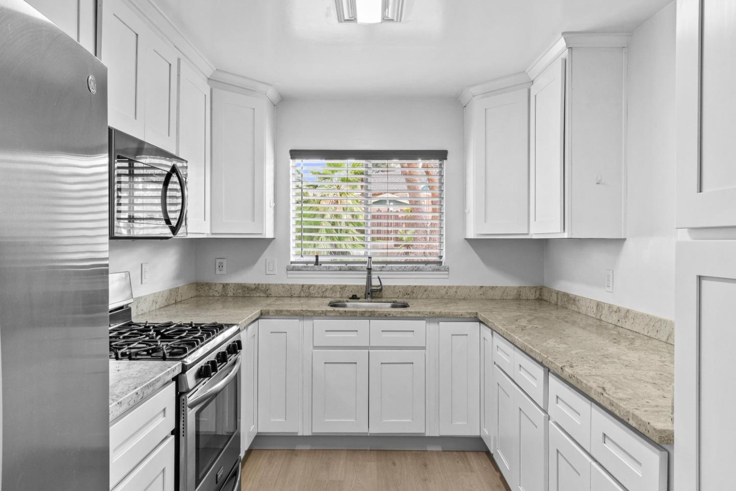 Detail Gallery Image 23 of 103 For 2363 Pleasant Acres Dr, San Jose,  CA 95148 - 3 Beds | 2 Baths