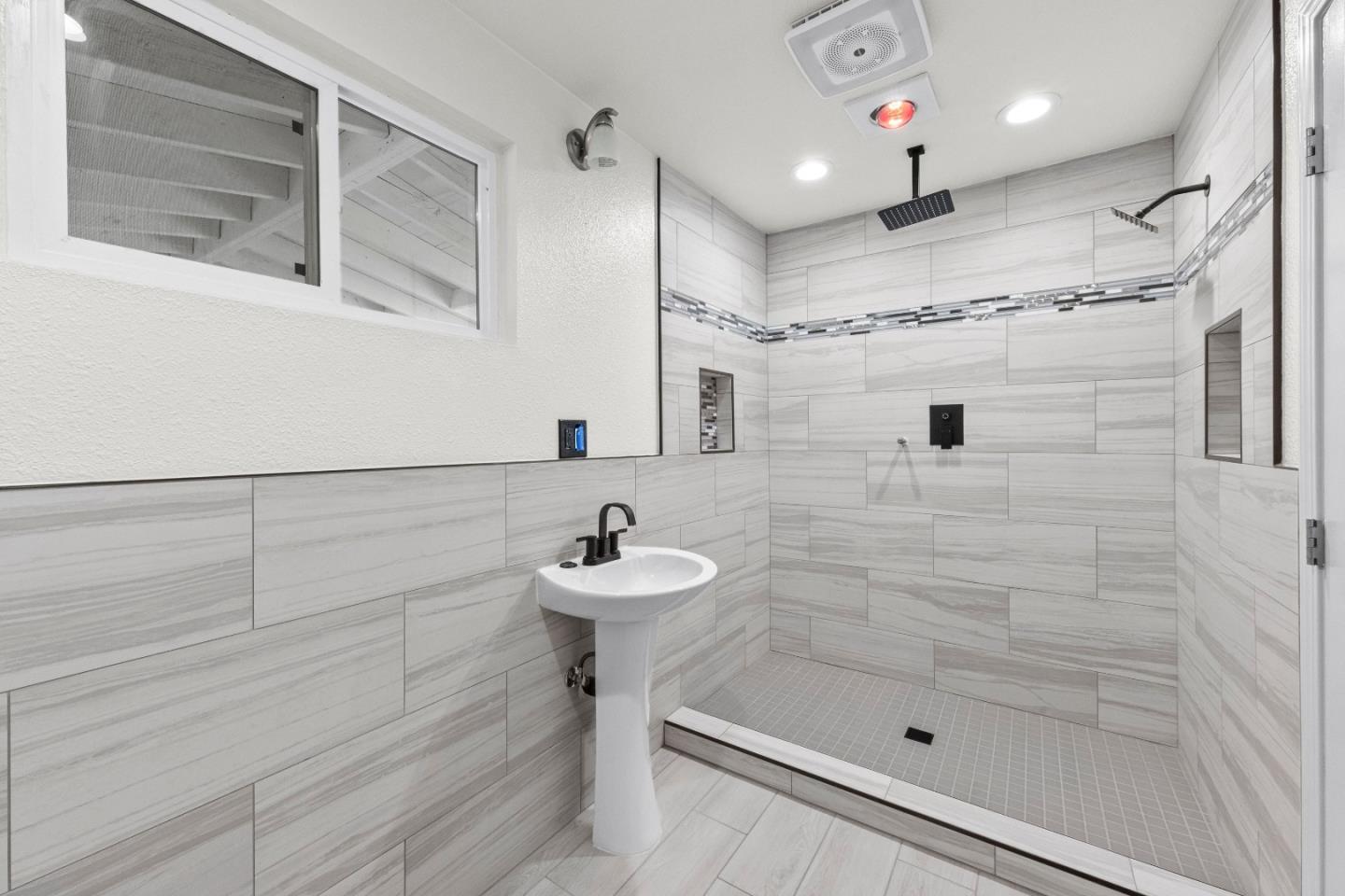 Detail Gallery Image 36 of 103 For 2363 Pleasant Acres Dr, San Jose,  CA 95148 - 3 Beds | 2 Baths