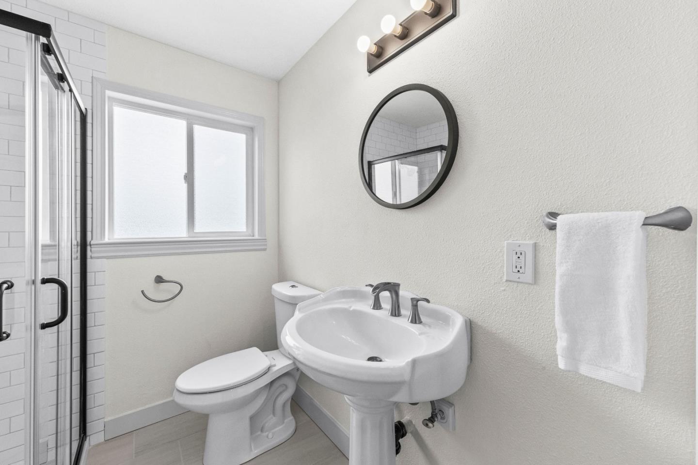 Detail Gallery Image 38 of 103 For 2363 Pleasant Acres Dr, San Jose,  CA 95148 - 3 Beds | 2 Baths