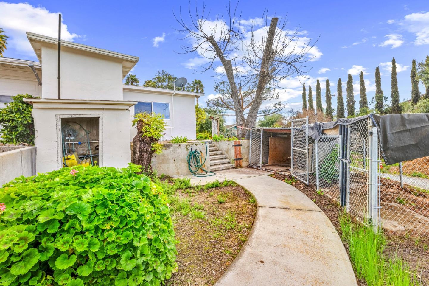 Detail Gallery Image 66 of 103 For 2363 Pleasant Acres Dr, San Jose,  CA 95148 - 3 Beds | 2 Baths