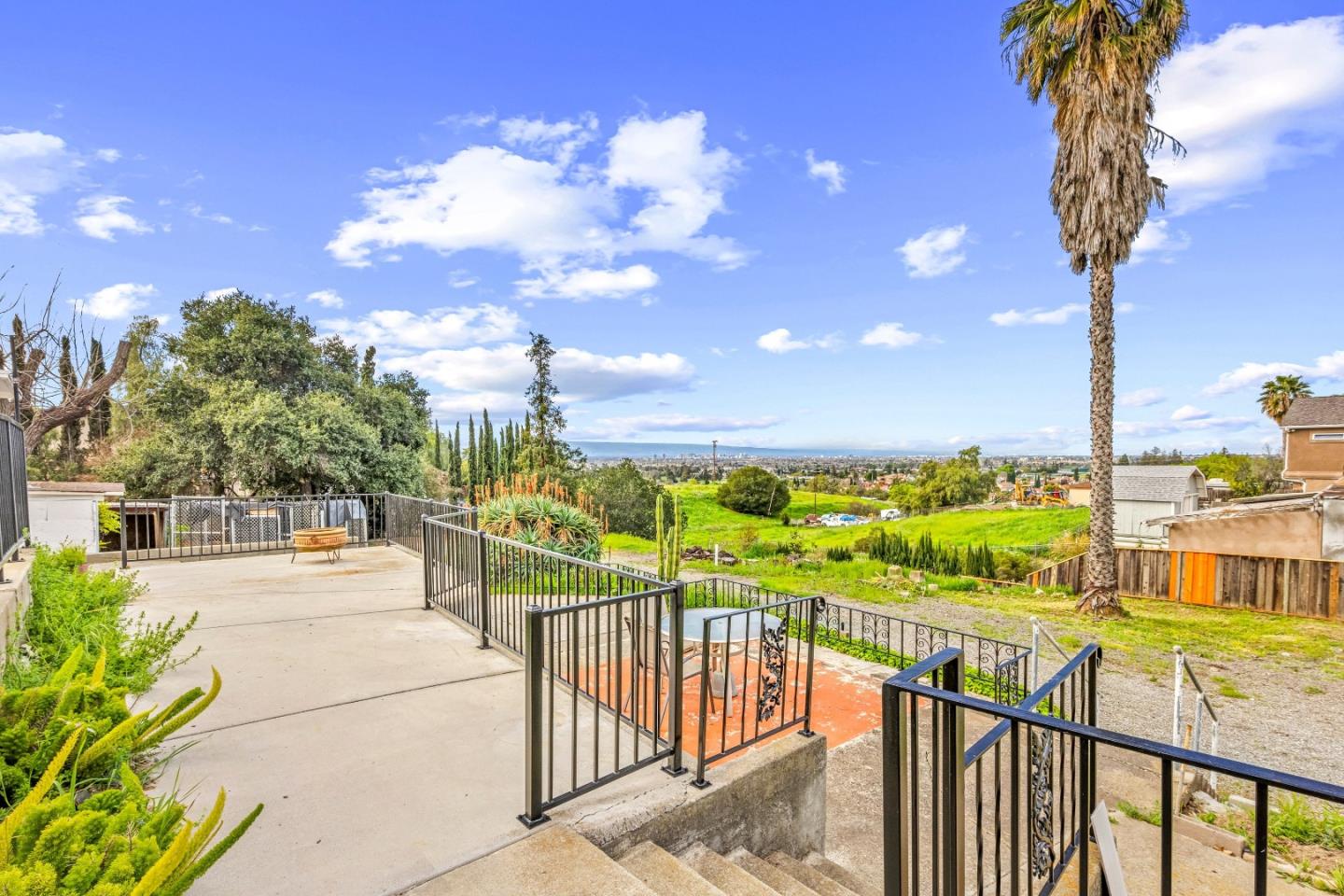 Detail Gallery Image 69 of 103 For 2363 Pleasant Acres Dr, San Jose,  CA 95148 - 3 Beds | 2 Baths