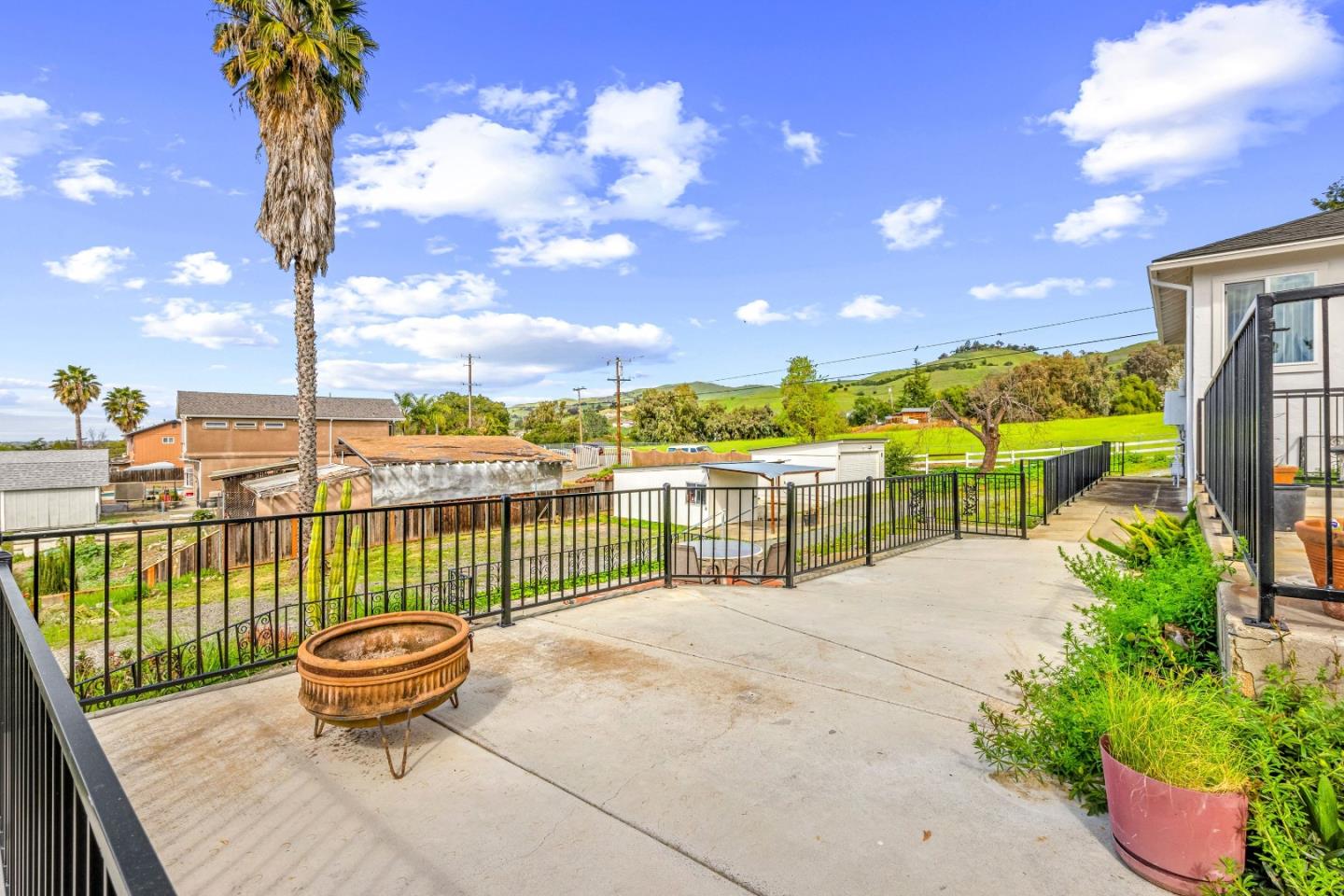 Detail Gallery Image 71 of 103 For 2363 Pleasant Acres Dr, San Jose,  CA 95148 - 3 Beds | 2 Baths