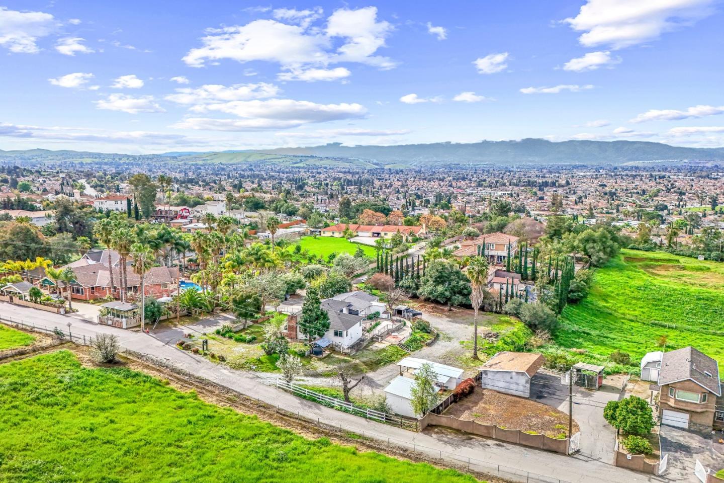 Detail Gallery Image 92 of 103 For 2363 Pleasant Acres Dr, San Jose,  CA 95148 - 3 Beds | 2 Baths